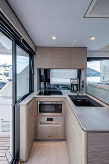 Ferretti Yachts 500 image