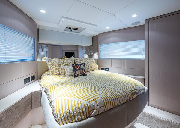 Ferretti Yachts 500 image