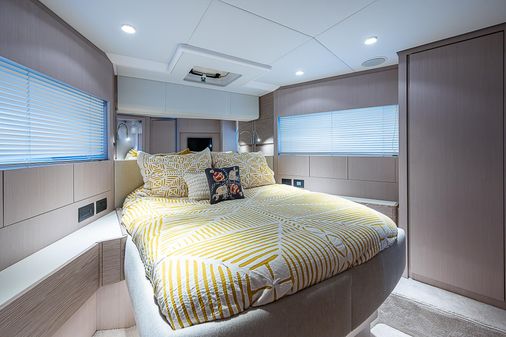 Ferretti Yachts 500 image