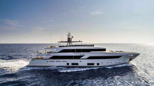 Custom Line NAVETTA 42 