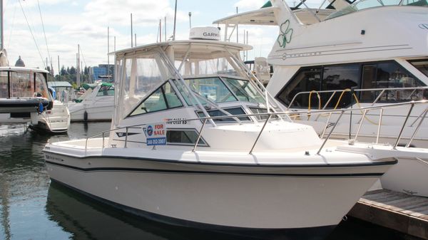Grady-White Sailfish Sport Bridge