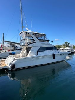 Sea Ray 480 Sedan Bridge image