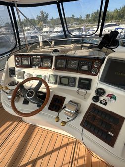 Sea Ray 480 Sedan Bridge image