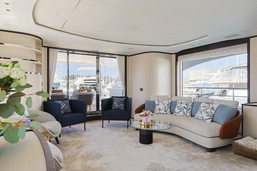 Benetti Delfino 95' image