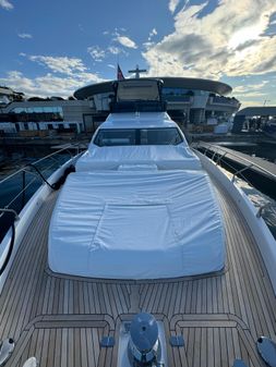 Azimut 68 FLY image