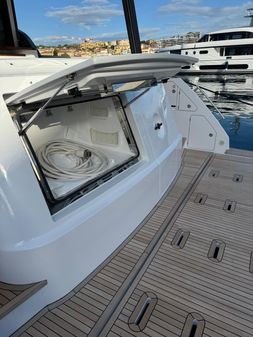 Azimut 68 FLY image