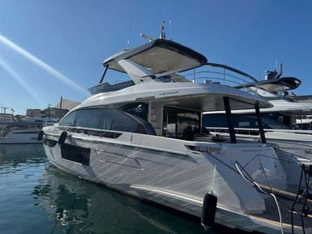 Azimut 68 FLY image