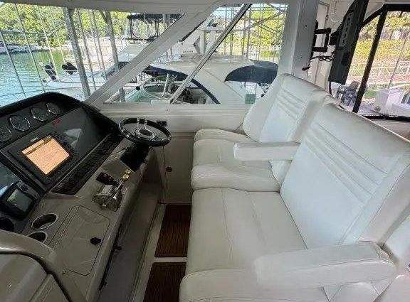 Sea Ray 40 Motor Yacht image