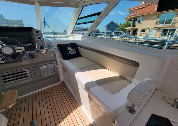 Sea Ray 540 Sundancer image