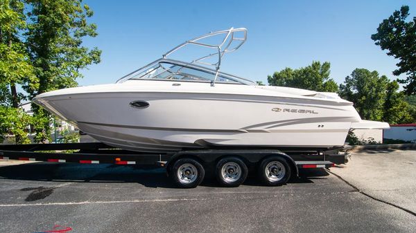 Regal 2700 Bowrider