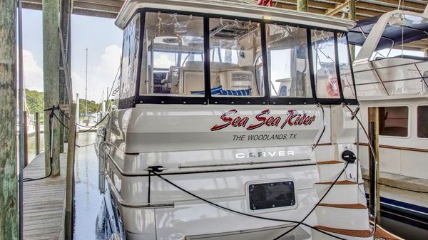 Carver 46 Motor Yacht