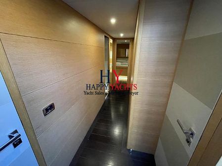 Pershing 80 image