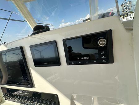 Cobia 240 image