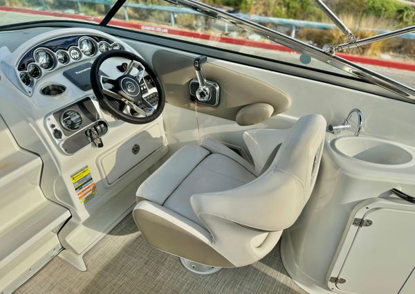 Crownline 236-SC image