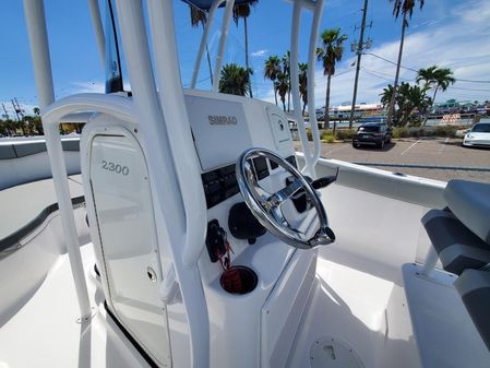 Aquasport 2300 Center Console image