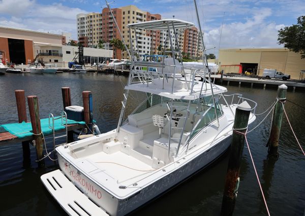 Luhrs 32 Open image