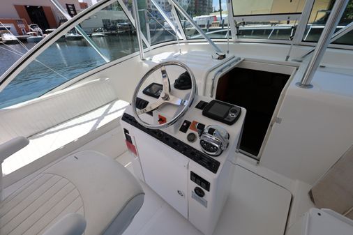 Luhrs 32 Open image