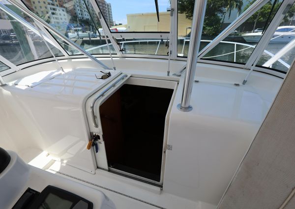 Luhrs 32 Open image