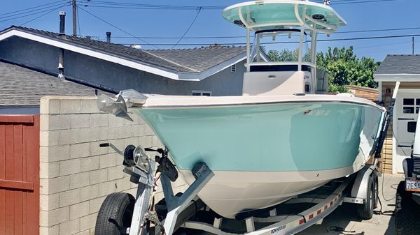 Carolina Skiff Sea Chaser 27 HFC 