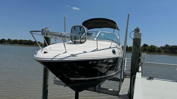 Sea Ray 240 Sundancer 