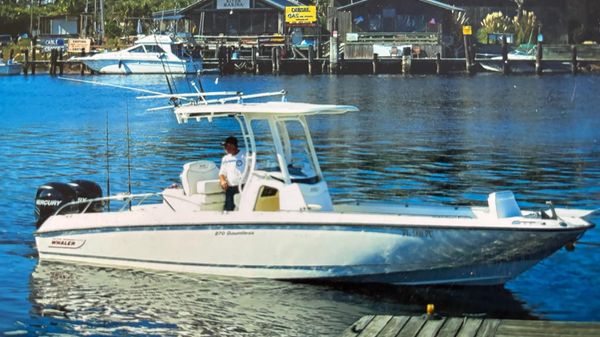 Boston Whaler 27DA