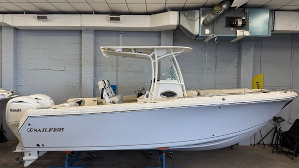 Sailfish 242CC