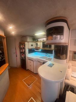 Sea Ray Sun Dancer 480 Express image