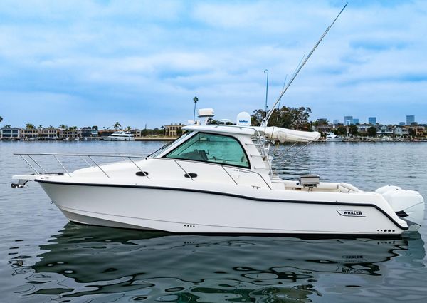 Boston-whaler 345-CONQUEST image