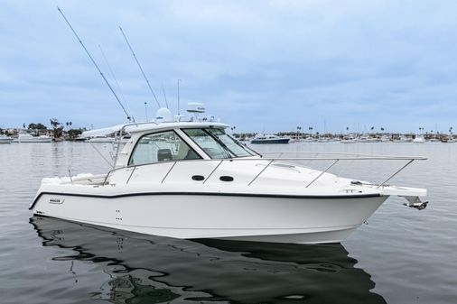 Boston-whaler 345-CONQUEST image