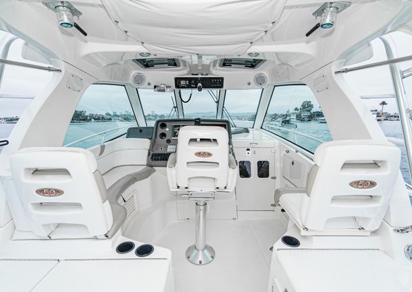 Boston-whaler 345-CONQUEST image