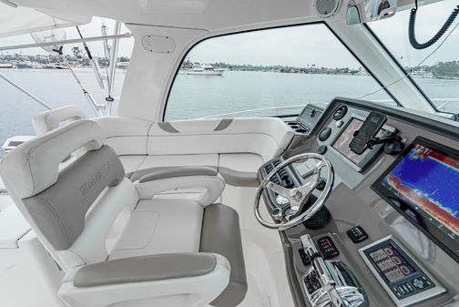 Boston-whaler 345-CONQUEST image