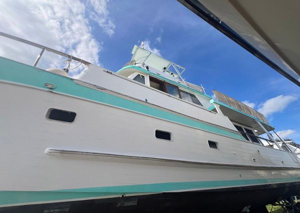 Marine-trader 49-PILOTHOUSE image