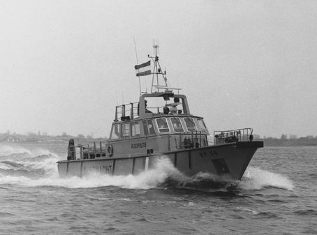 Custom Ex-patrouille Woonvaartuig image