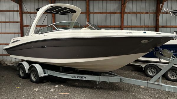 Sea Ray 250 SLX 