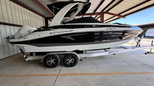 Crownline 260 XSS 