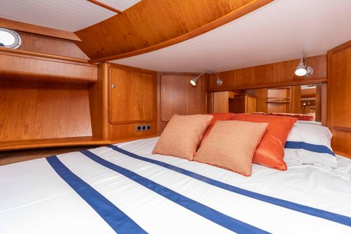 Linssen Grand Sturdy 430 Sedan image