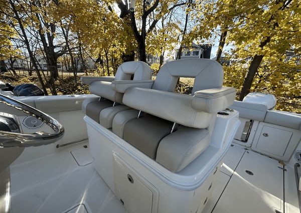 Boston Whaler 280 Outrage image