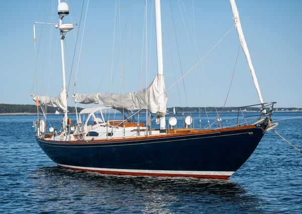 Hinckley H-48 Yawl image