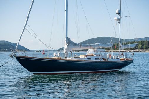 Hinckley H-48 Yawl image