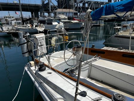 Ericson 35-SLOOP image