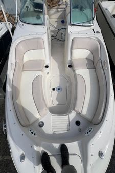 Sea-ray 240-SUNDECK image