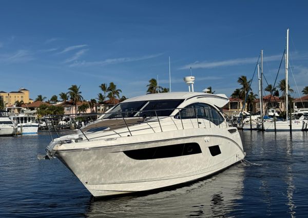 Sea Ray Sundancer 400 image