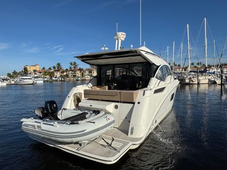 Sea Ray Sundancer 400 image