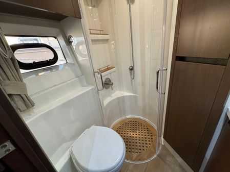 Sea Ray Sundancer 400 image