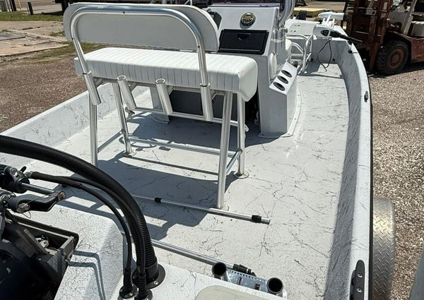 Majek 18 Redfish image