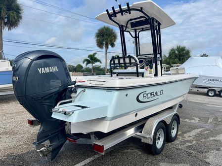 Robalo 226-CAYMAN image