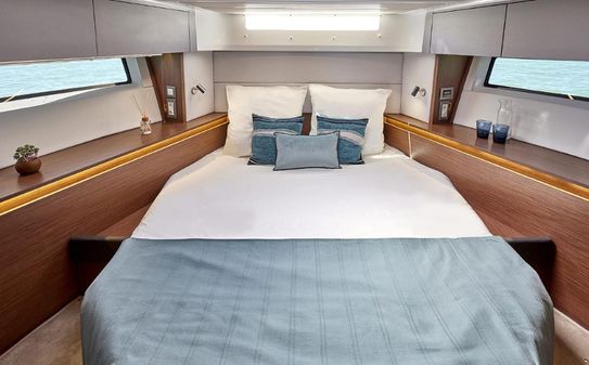 Beneteau Antares 12 image