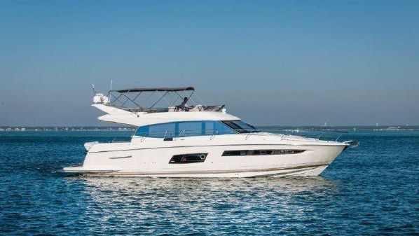 Prestige 550 Flybridge