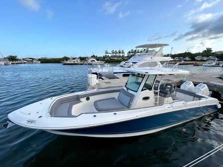 Boston Whaler 330 Outrage image