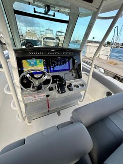 Boston Whaler 330 Outrage image